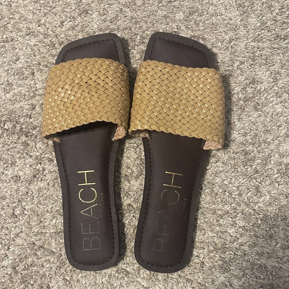 BEACH Woven Slide Sandals in Tan